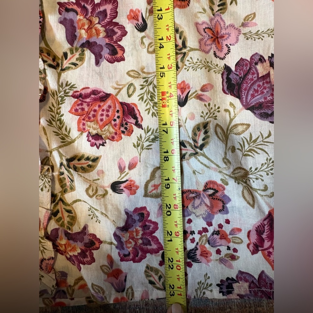 House of Harlow 1960 Floral Blouse in Small - Picture 5 of 6